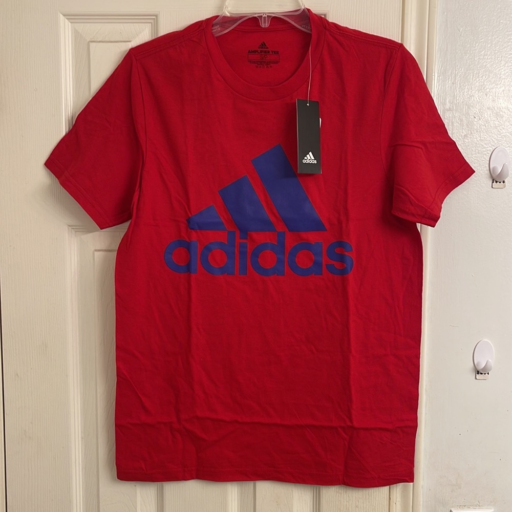 Adidas Men’s Shorts sleeve shirt